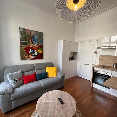 Paon, Coquet Appt Avec Parking A Caen Apartamento Exterior foto